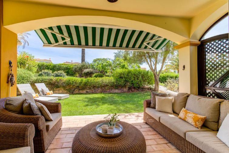 2Bedroom Bungalow Heated Shared Pool ,Near Carvoeiro And Ferrugudo Exteriér fotografie