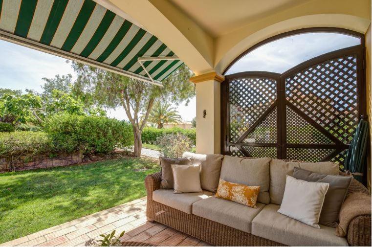 2Bedroom Bungalow Heated Shared Pool ,Near Carvoeiro And Ferrugudo Exteriér fotografie